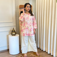Elegant Floral Pink Short Top for Women β Chic & Comfortable Everyday Wear