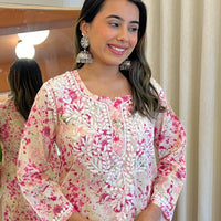 Elegant Floral Pink Short Top for Women β Chic & Comfortable Everyday Wear