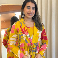 Latest Yellow Short Top for Women – Chic, Modern & Easy-to-Style Western Wear