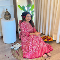 Pink Anarkali Dress for Women – A Perfect Blend of Tradition & Modern Fashion