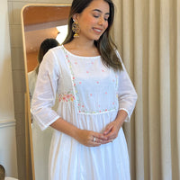 Stylish White Pant Set for Women – A Must-Have Western Wear for Formal & Casual Events