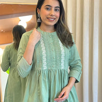 Green Short Top for Women – Elegant and Classy Fashion for Work and Evening Wear