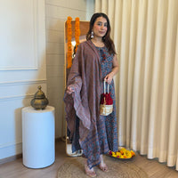 Latest Designer Gray Dupatta Set for Women – Perfect for Festive and Party Wear