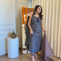 Latest Designer Gray Dupatta Set for Women – Perfect for Festive and Party Wear