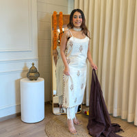 Premium White Dupatta Set for Women – Traditional Look with a Modern Twist