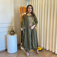 Elegant Brown Dupatta Set for Women – A Perfect Blend of Tradition and Modern Style