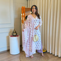 Elegant White Dupatta Set for Women – A Timeless Ethnic Outfit for Every Occasion