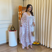 Elegant White Dupatta Set for Women – A Timeless Ethnic Outfit for Every Occasion