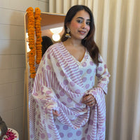 Elegant White Dupatta Set for Women – A Timeless Ethnic Outfit for Every Occasion