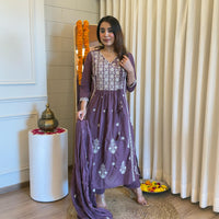 Traditional Purple Dupatta Set for Women – A Blend of Comfort and Style for Every Occasion