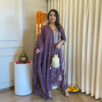 Traditional Purple Dupatta Set for Women – A Blend of Comfort and Style for Every Occasion