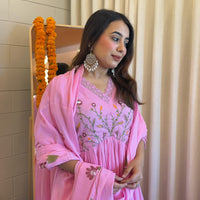Stylish Pink Dupatta Set for Women – A Charming & Versatile Ethnic Attire