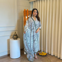 Latest Women's Grey Dupatta Set – A Modern Take on Traditional Outfits