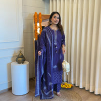 Premium Navy Blue Dupatta Set for Women – Elegant Threads Woven in Tradition