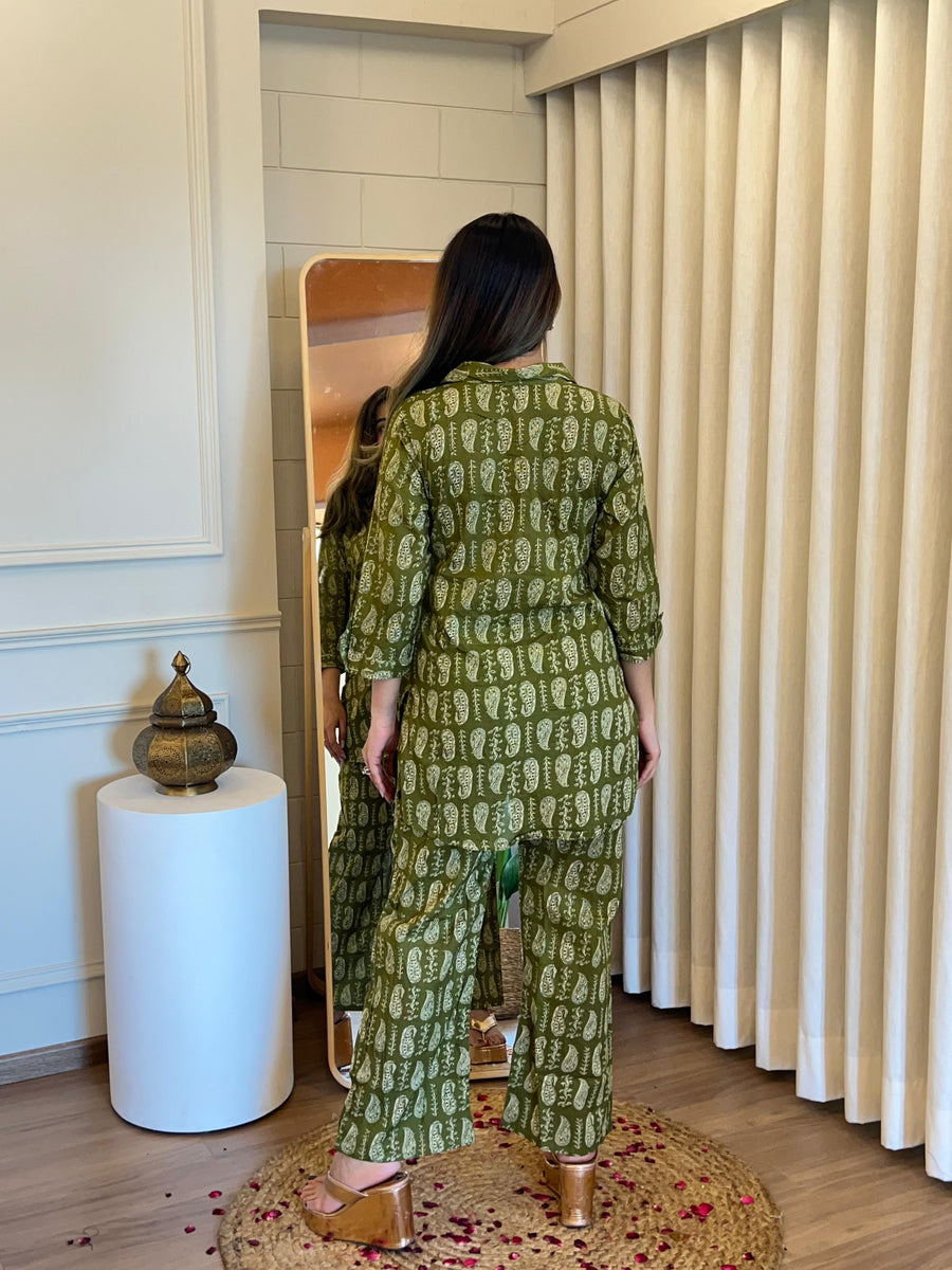 Latest Green Cord Set for Women – A Fashionable & Comfortable Choice