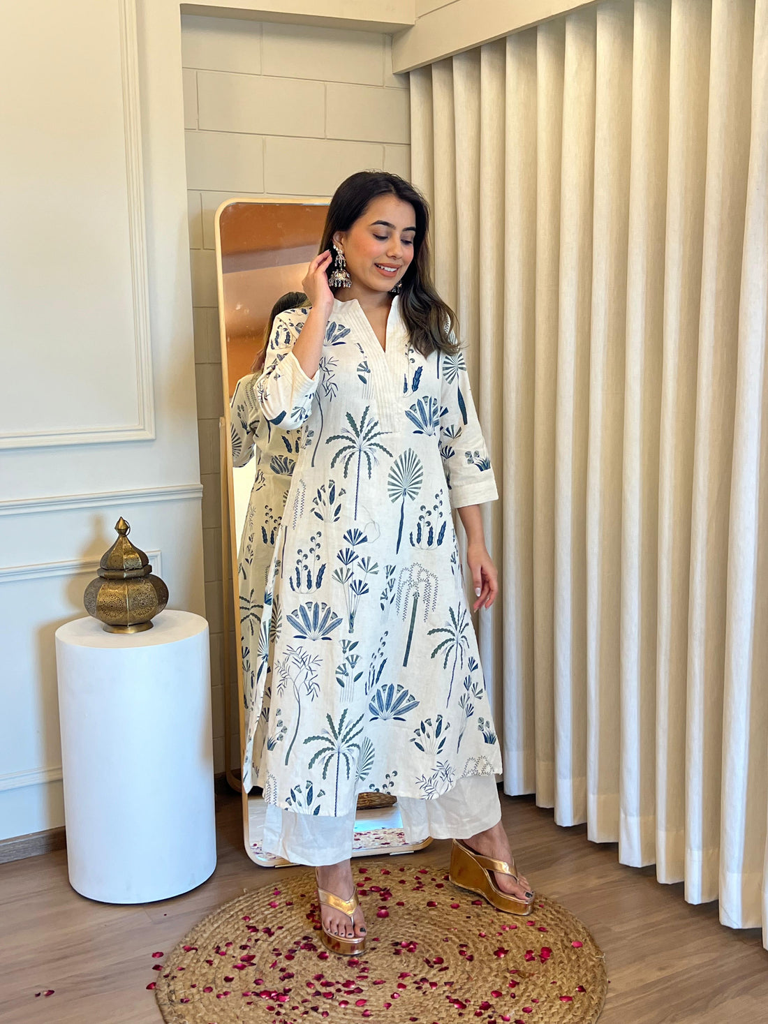 Best White Pant Set for Women – Shop Classy & Stylish Outfits Now