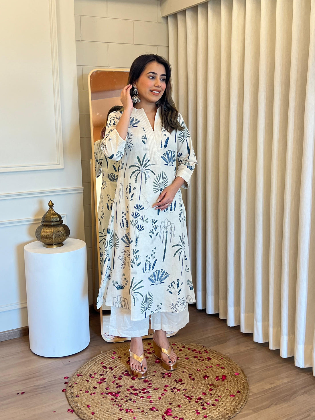 Best White Pant Set for Women – Shop Classy & Stylish Outfits Now