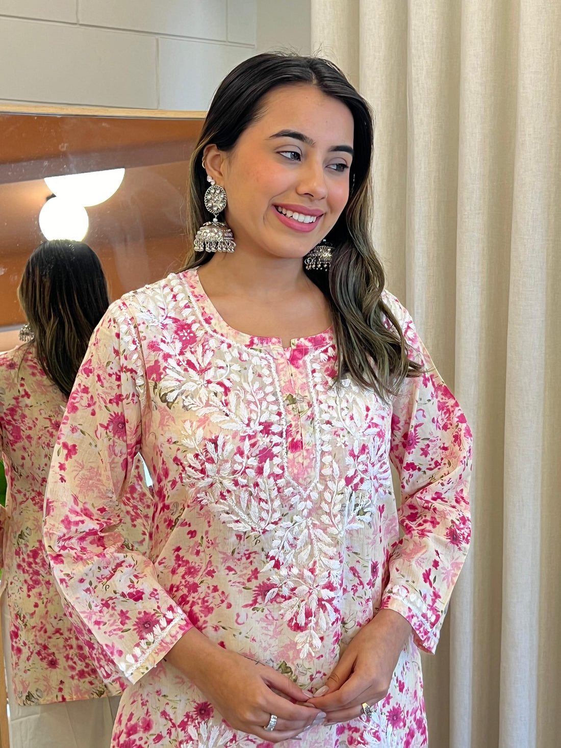 Elegant Floral Pink Short Top for Women – Chic & Comfortable Everyday Wear