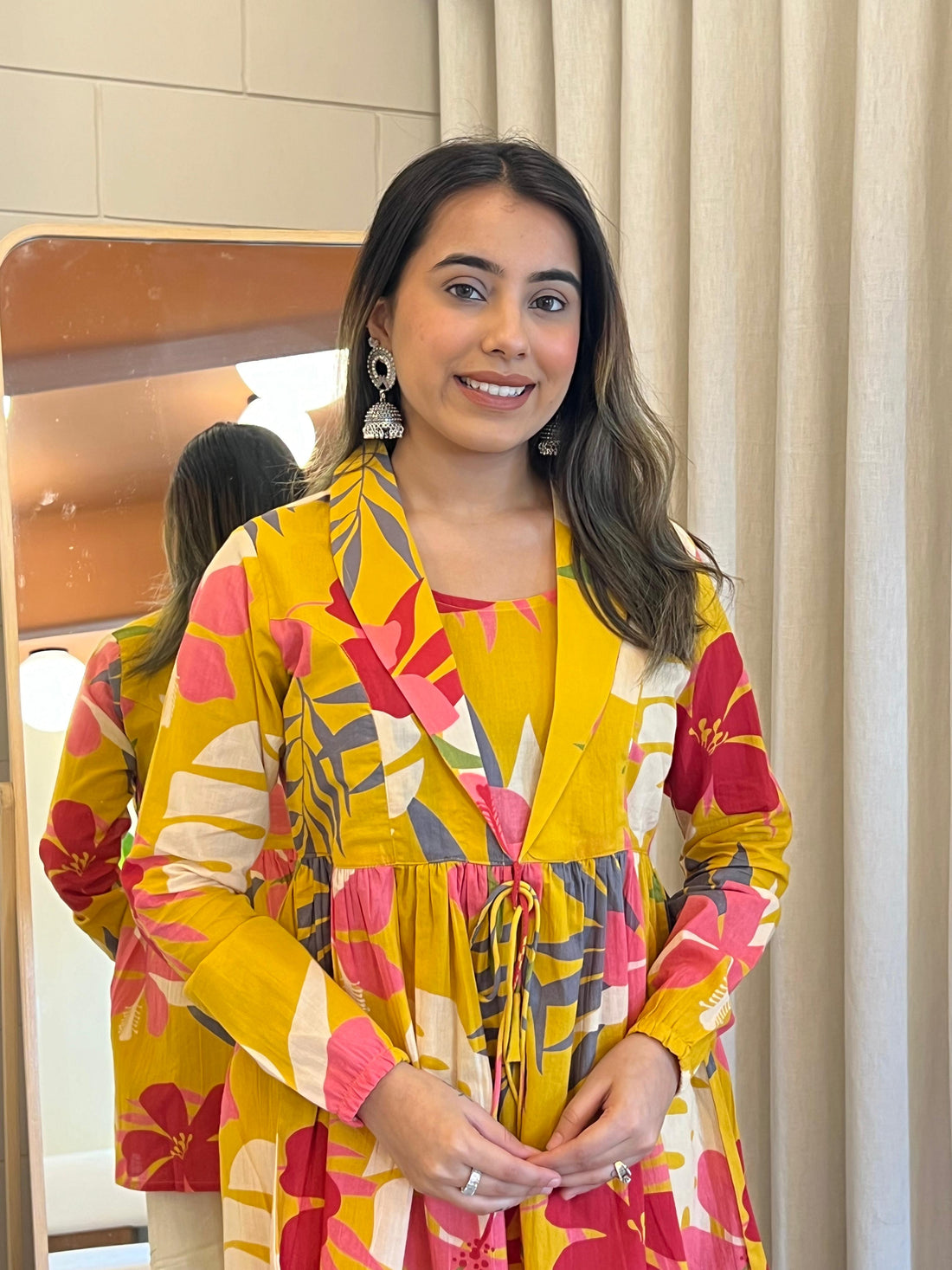 Latest Yellow Short Top for Women – Chic, Modern & Easy-to-Style Western Wear