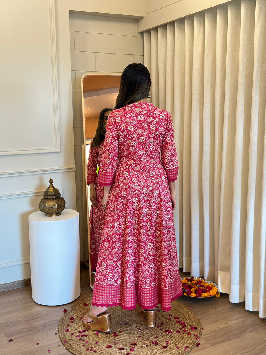 Pink Anarkali Dress for Women – A Perfect Blend of Tradition & Modern Fashion