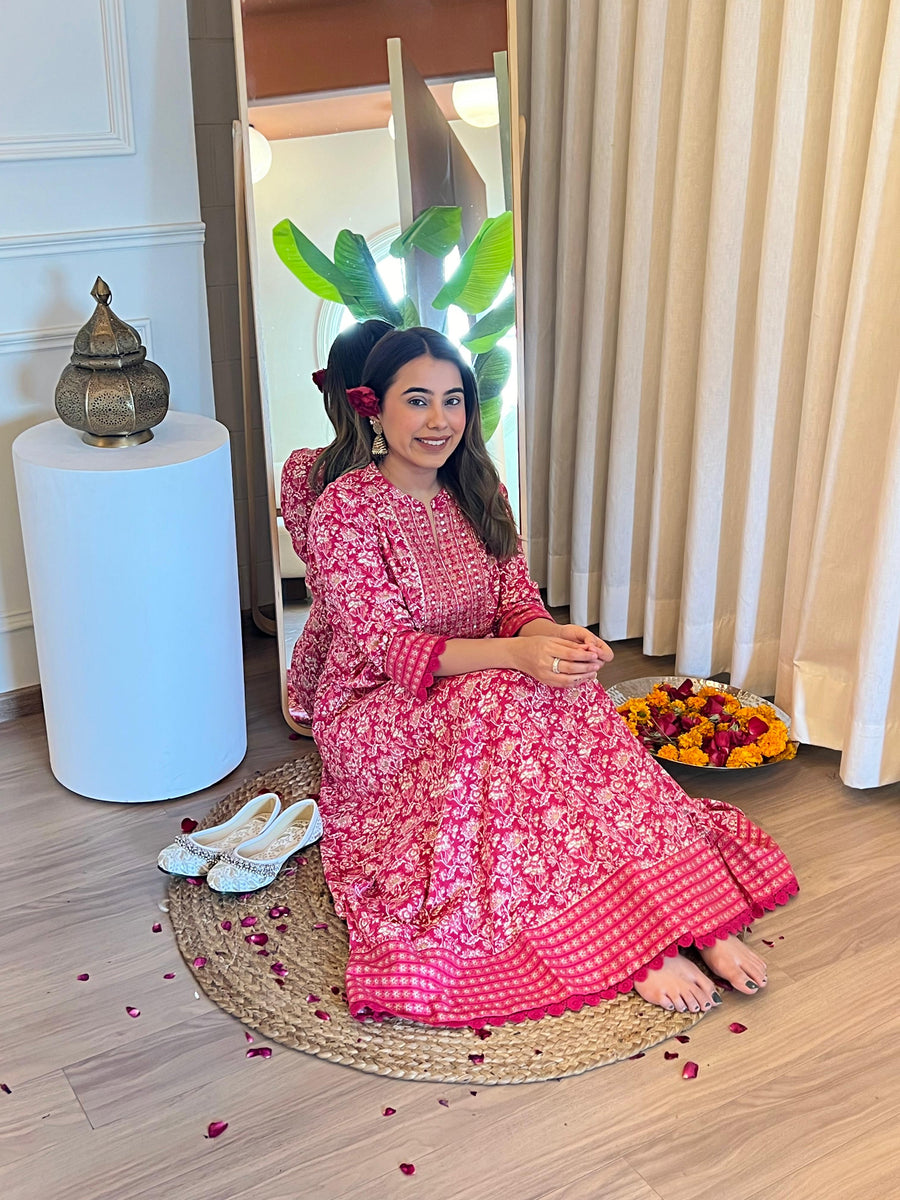 Pink Anarkali Dress for Women – A Perfect Blend of Tradition & Modern Fashion