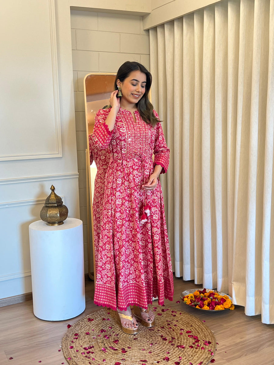 Pink Anarkali Dress for Women – A Perfect Blend of Tradition & Modern Fashion
