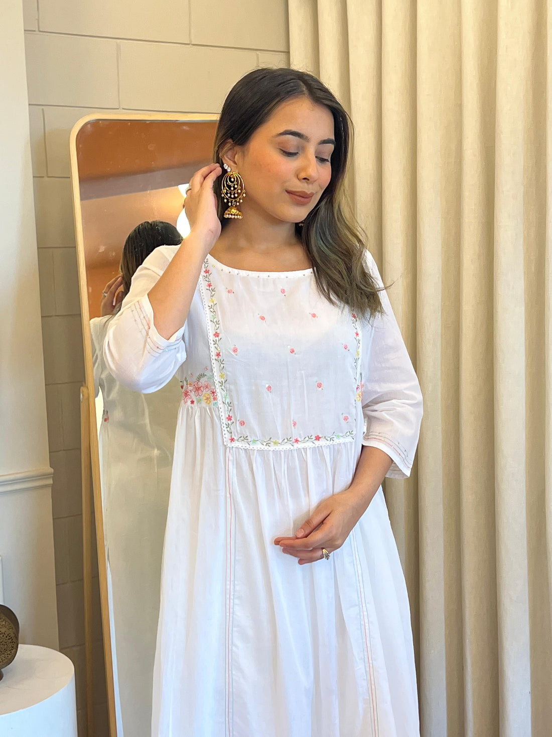 Stylish White Pant Set for Women – A Must-Have Western Wear for Formal & Casual Events