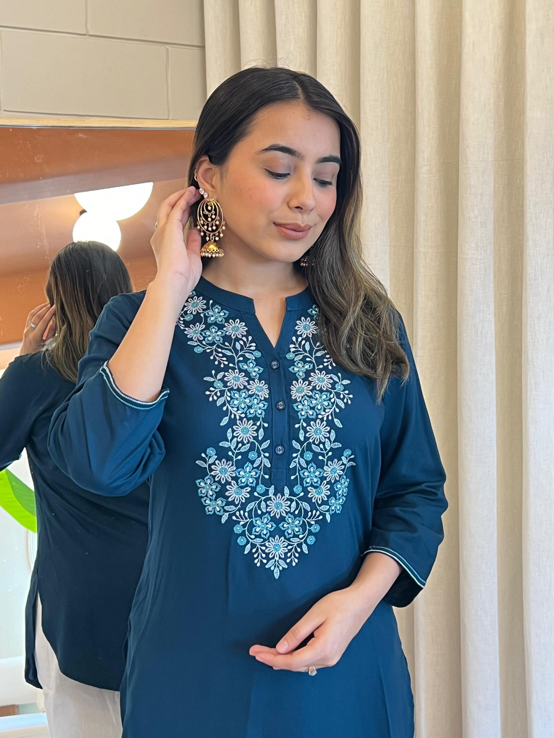Latest Blue Short Top for Women – Chic & Modern Designs for a Fashion-Forward Look