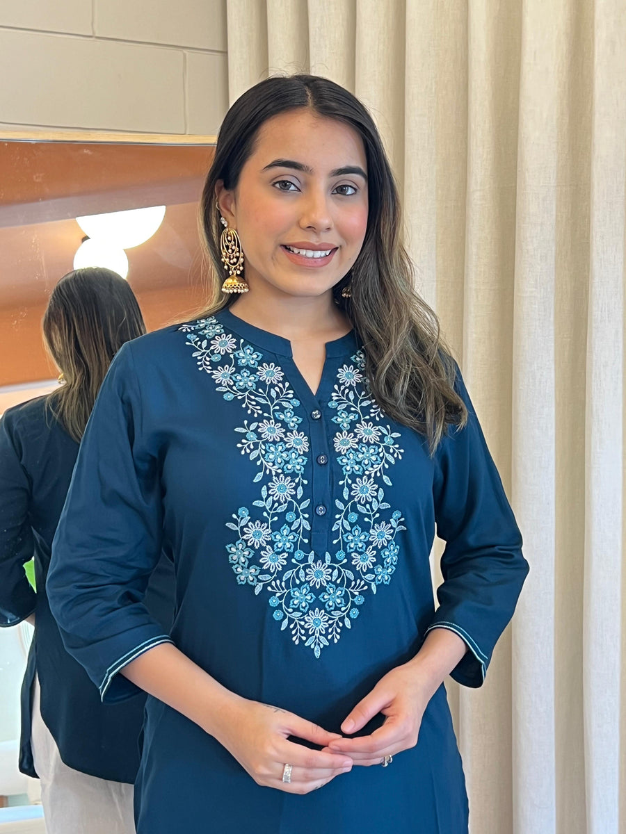 Latest Blue Short Top for Women – Chic & Modern Designs for a Fashion-Forward Look