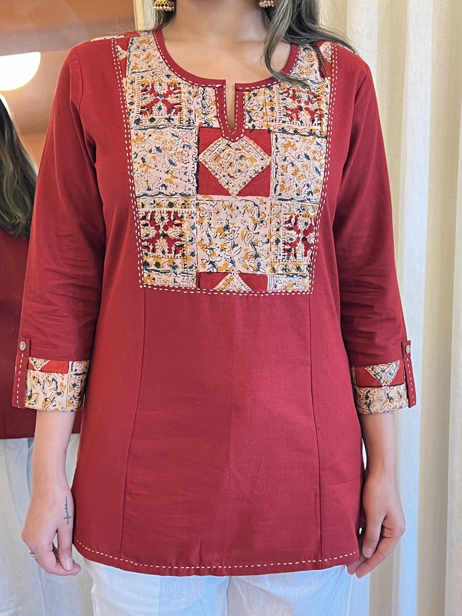 Stylish Red Short Top for Women – Perfect for Pairing with Jeans, Skirts & Trousers