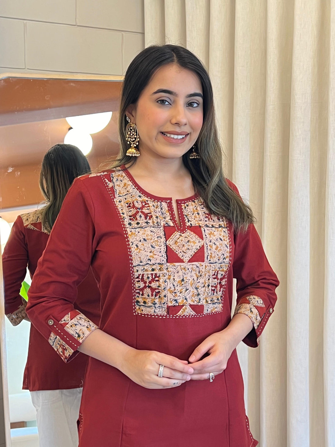 Stylish Red Short Top for Women – Perfect for Pairing with Jeans, Skirts & Trousers