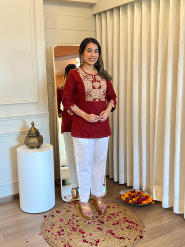 Stylish Red Short Top for Women – Perfect for Pairing with Jeans, Skirts & Trousers
