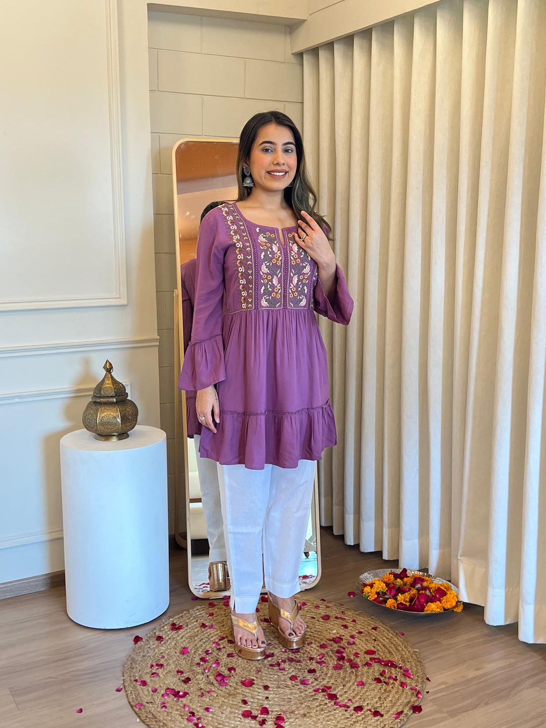 Latest Purple Short Top for Women – Perfectly Designed for a Chic & Modern Look