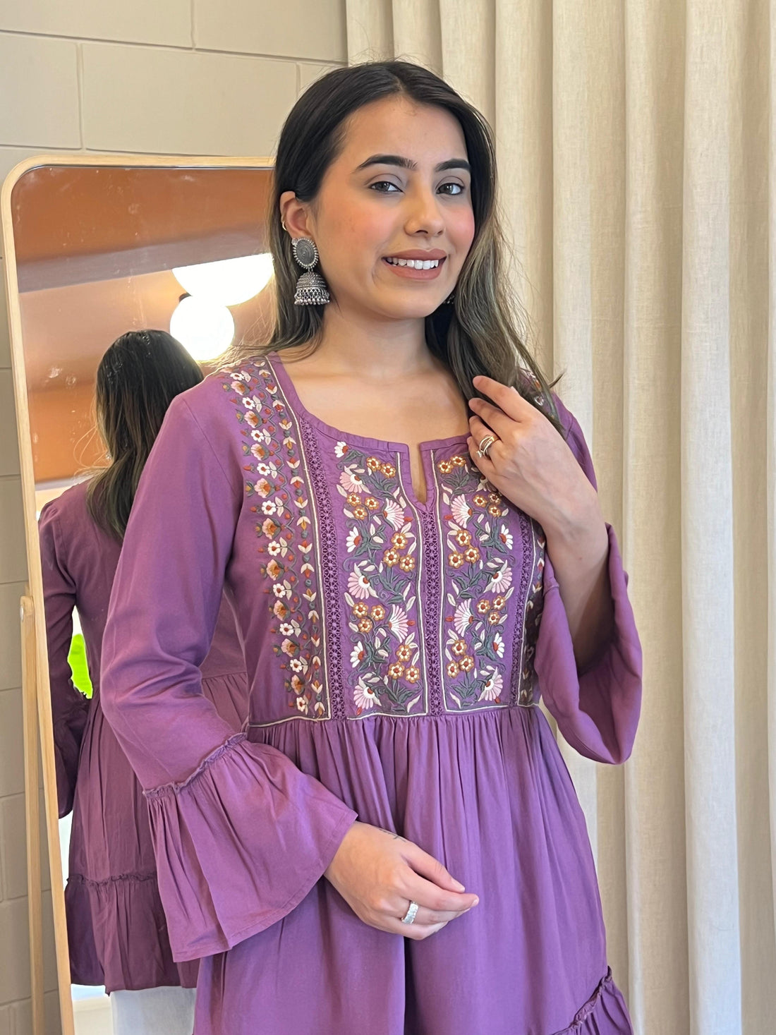 Latest Purple Short Top for Women – Perfectly Designed for a Chic & Modern Look