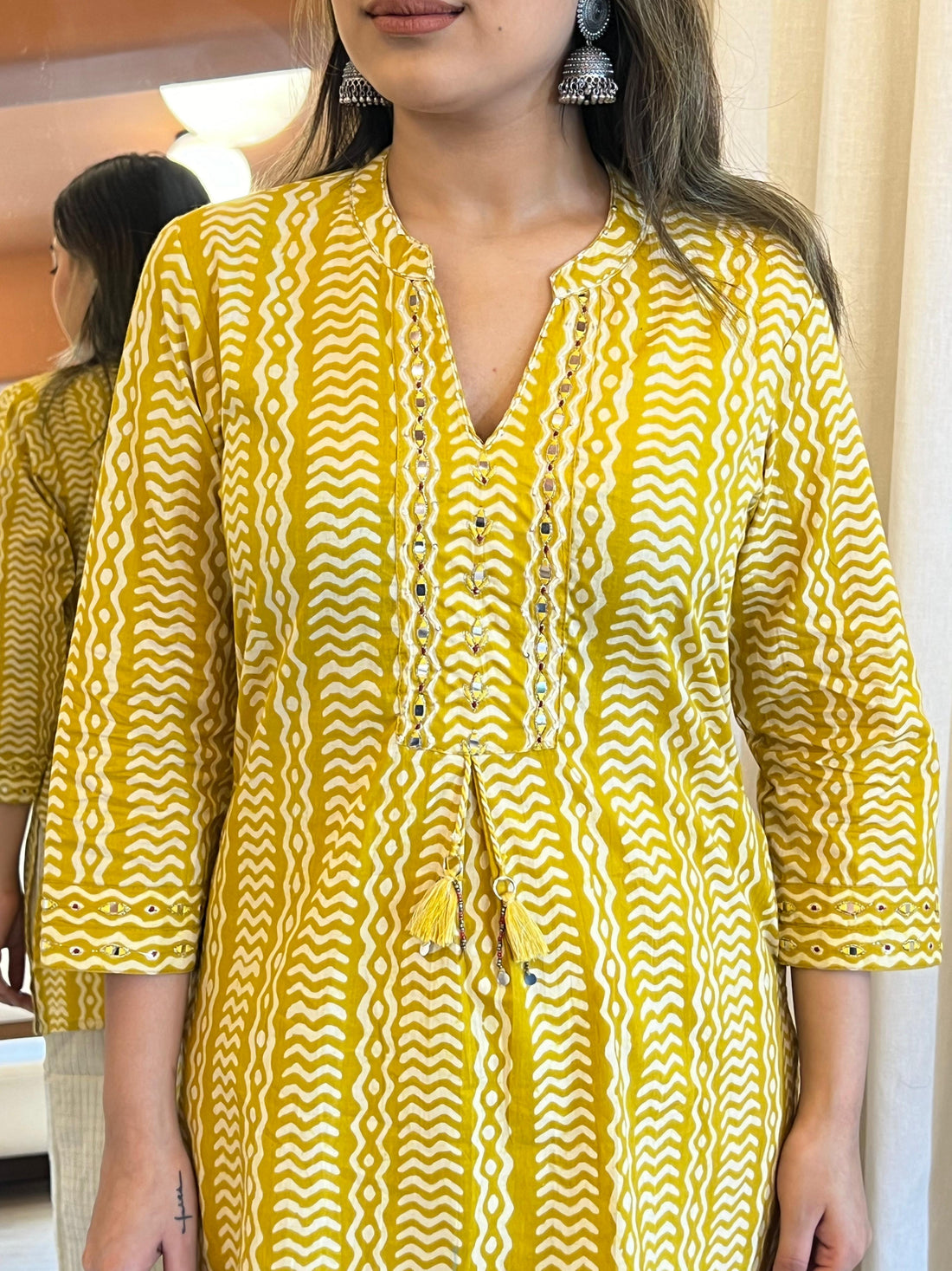 Latest Yellow Short Top for Women – Chic & Comfortable Fashion for Every Occasion