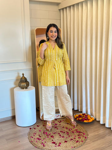 Latest Yellow Short Top for Women – Chic & Comfortable Fashion for Every Occasion