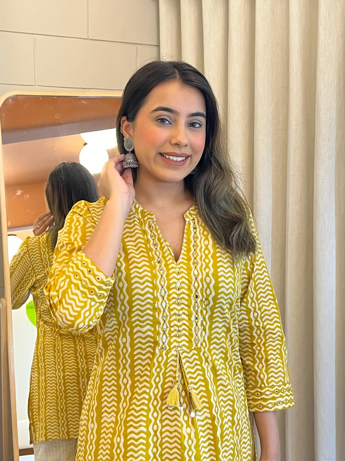 Latest Yellow Short Top for Women – Chic & Comfortable Fashion for Every Occasion