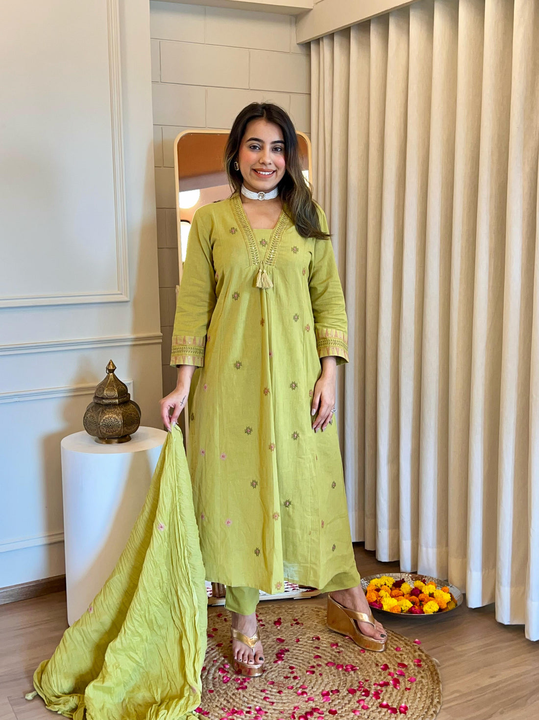 Latest Light Green Dupatta Set for Women – Stylish & Comfortable Traditional Suit for Party Wear