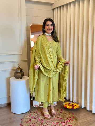 Latest Light Green Dupatta Set for Women – Stylish & Comfortable Traditional Suit for Party Wear