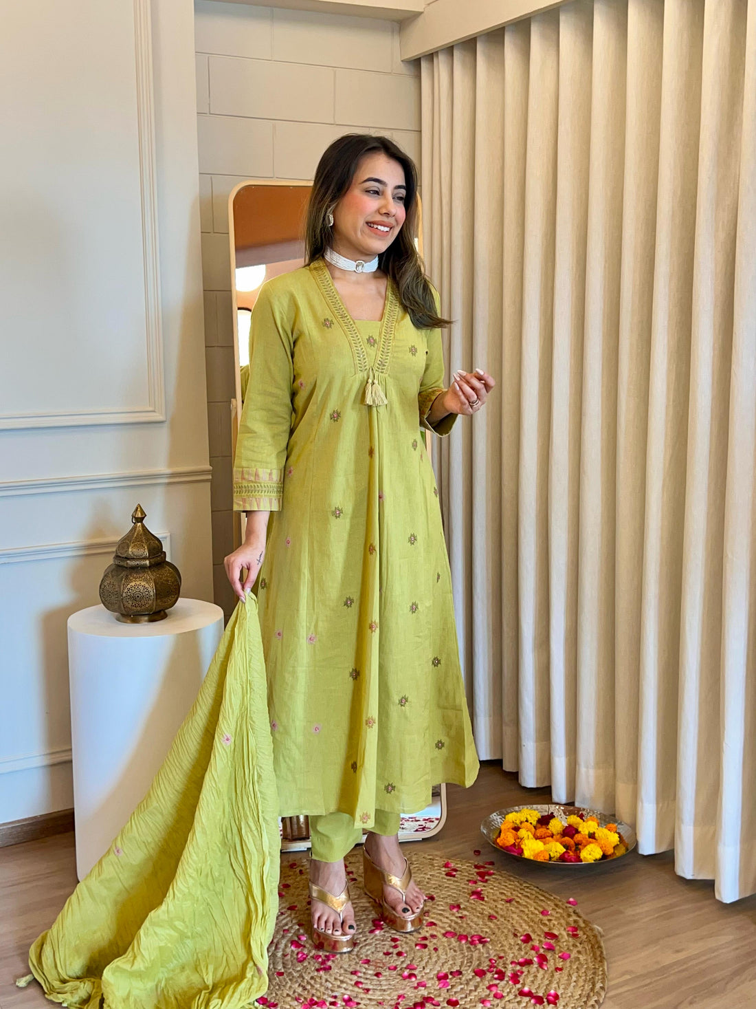 Latest Light Green Dupatta Set for Women – Stylish & Comfortable Traditional Suit for Party Wear