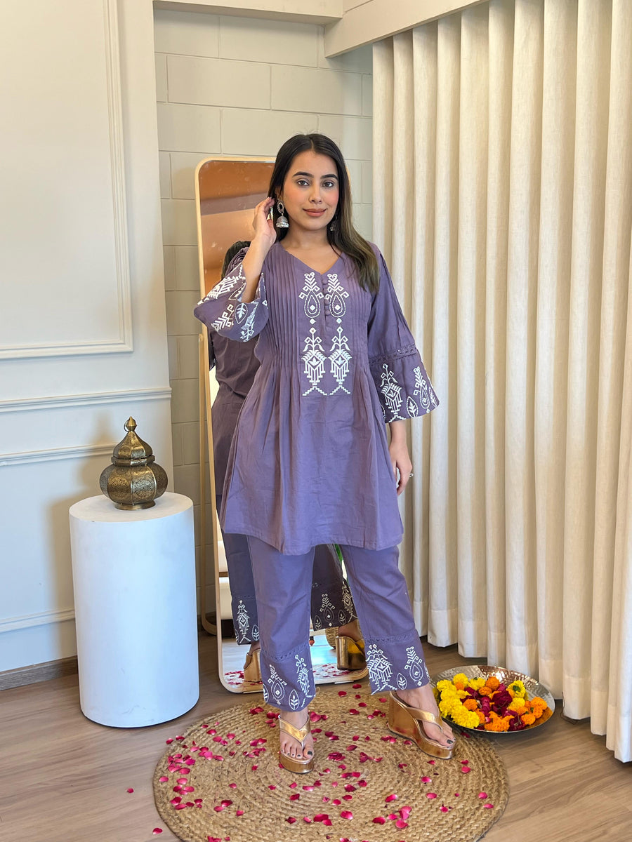 Latest Purple Pant Set for Women – Chic and Elegant Western Wear for Casual & Office Looks