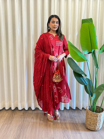 Trendy Red Dupatta Set for Women – Embroidered & Printed Suit Styles Online