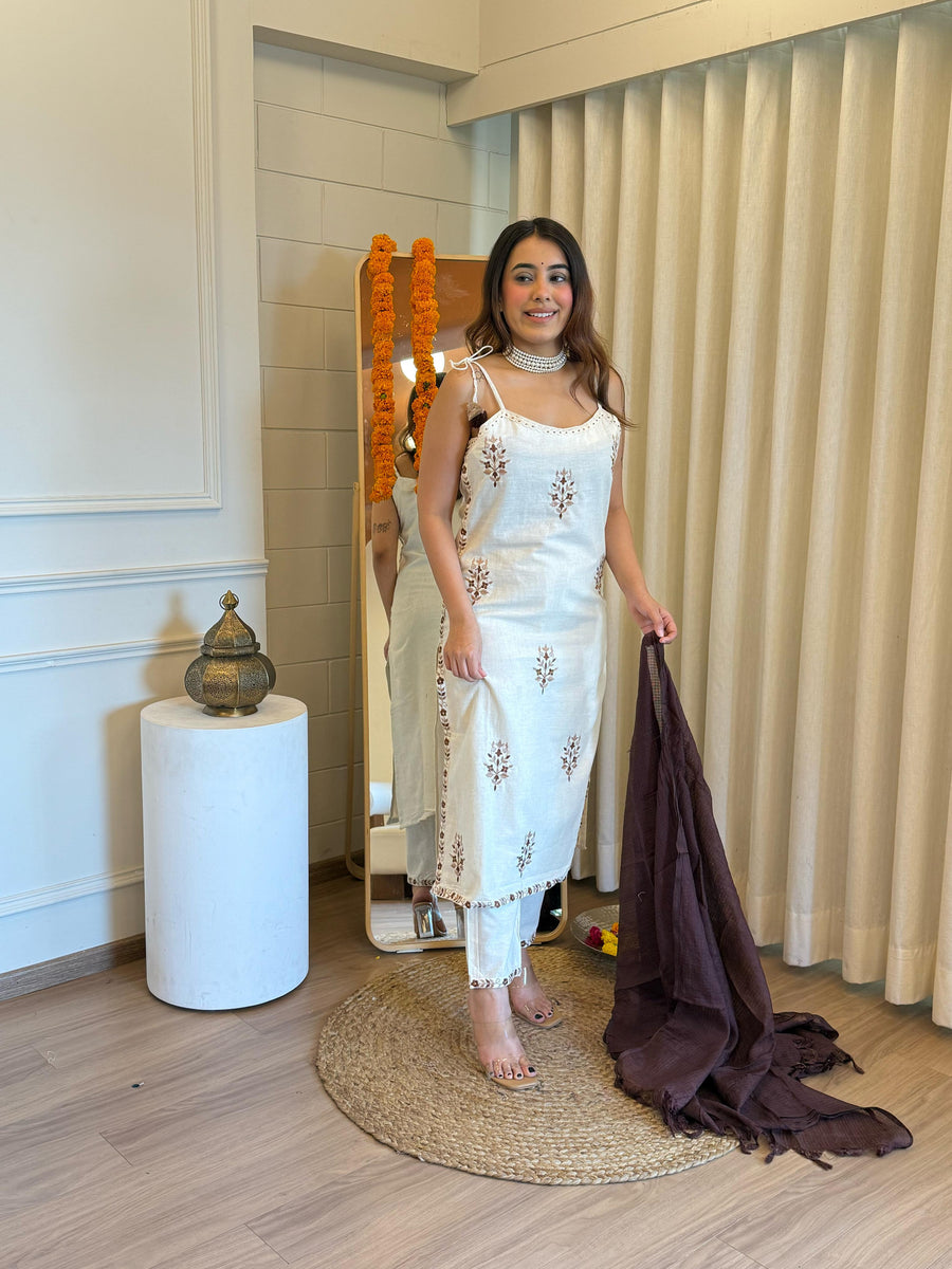 Premium White Dupatta Set for Women – Traditional Look with a Modern Twist