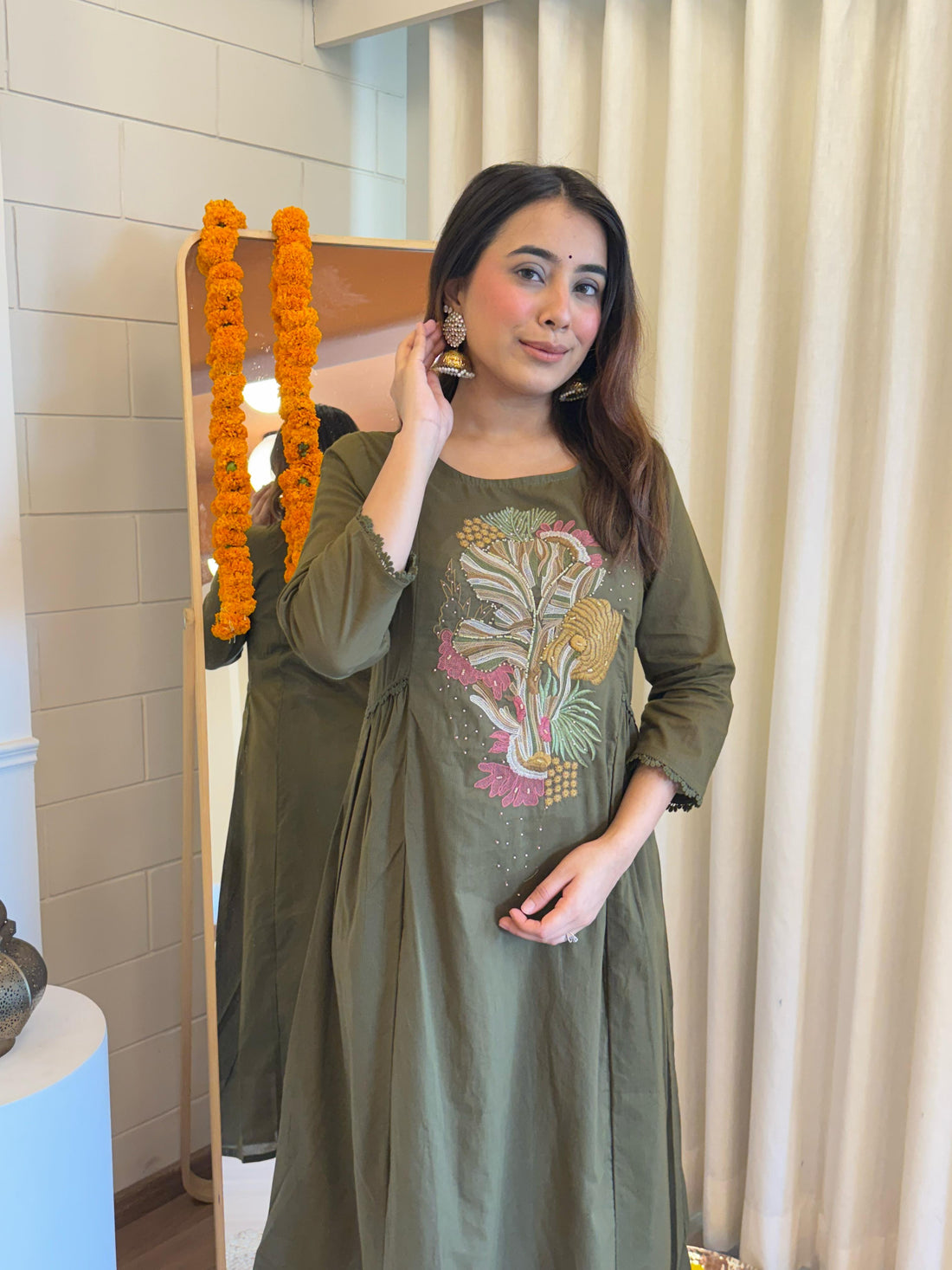 Elegant Brown Dupatta Set for Women – A Perfect Blend of Tradition and Modern Style