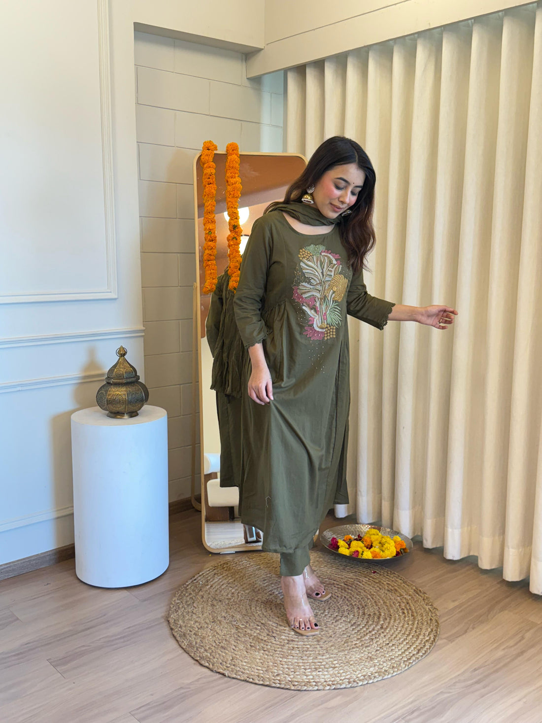 Elegant Brown Dupatta Set for Women – A Perfect Blend of Tradition and Modern Style