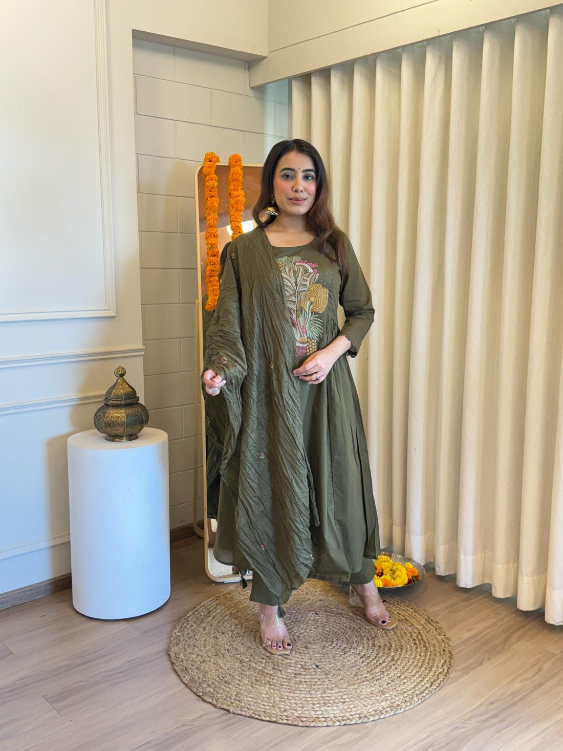 Elegant Brown Dupatta Set for Women – A Perfect Blend of Tradition and Modern Style