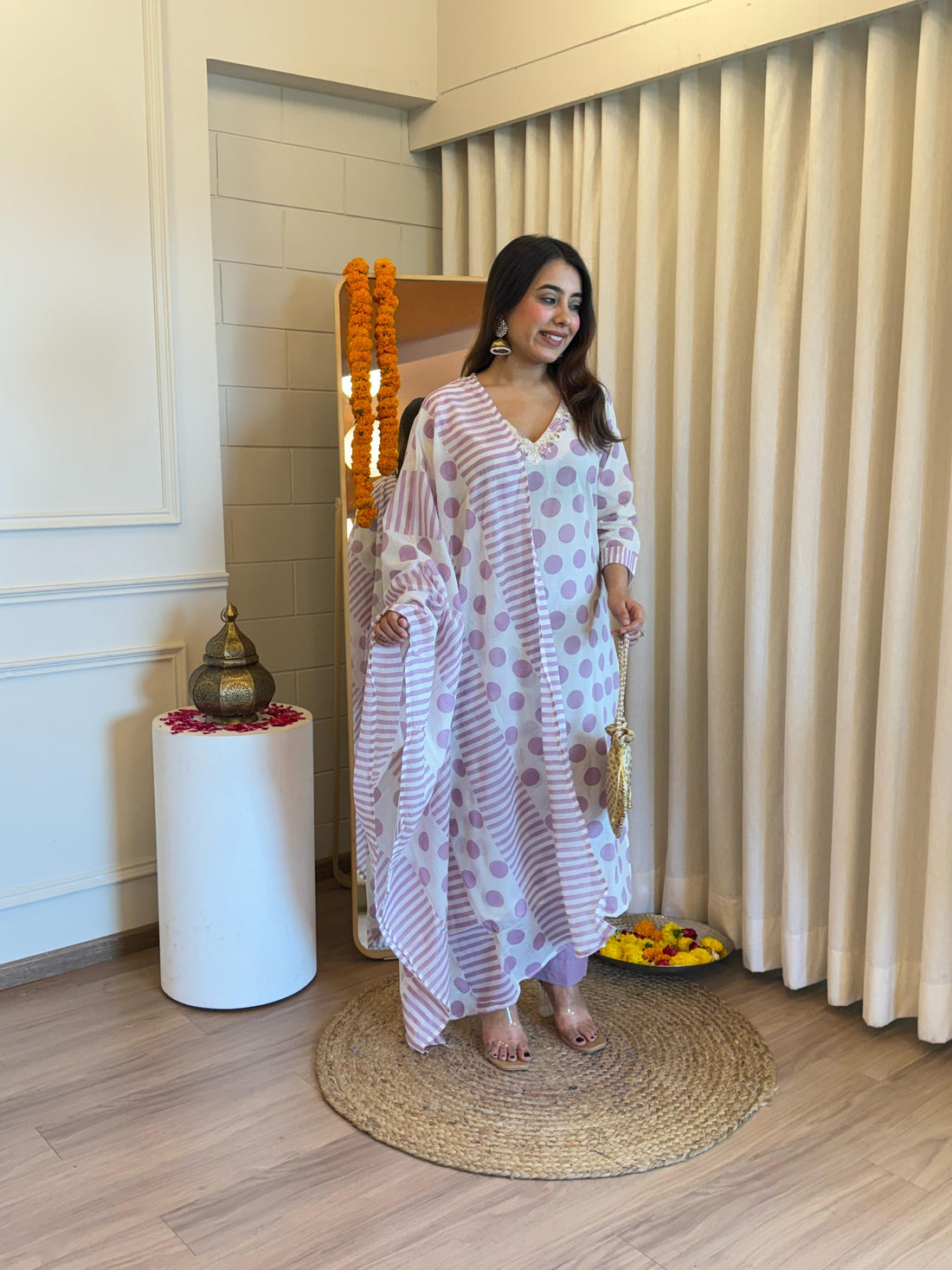 Elegant White Dupatta Set for Women – A Timeless Ethnic Outfit for Every Occasion