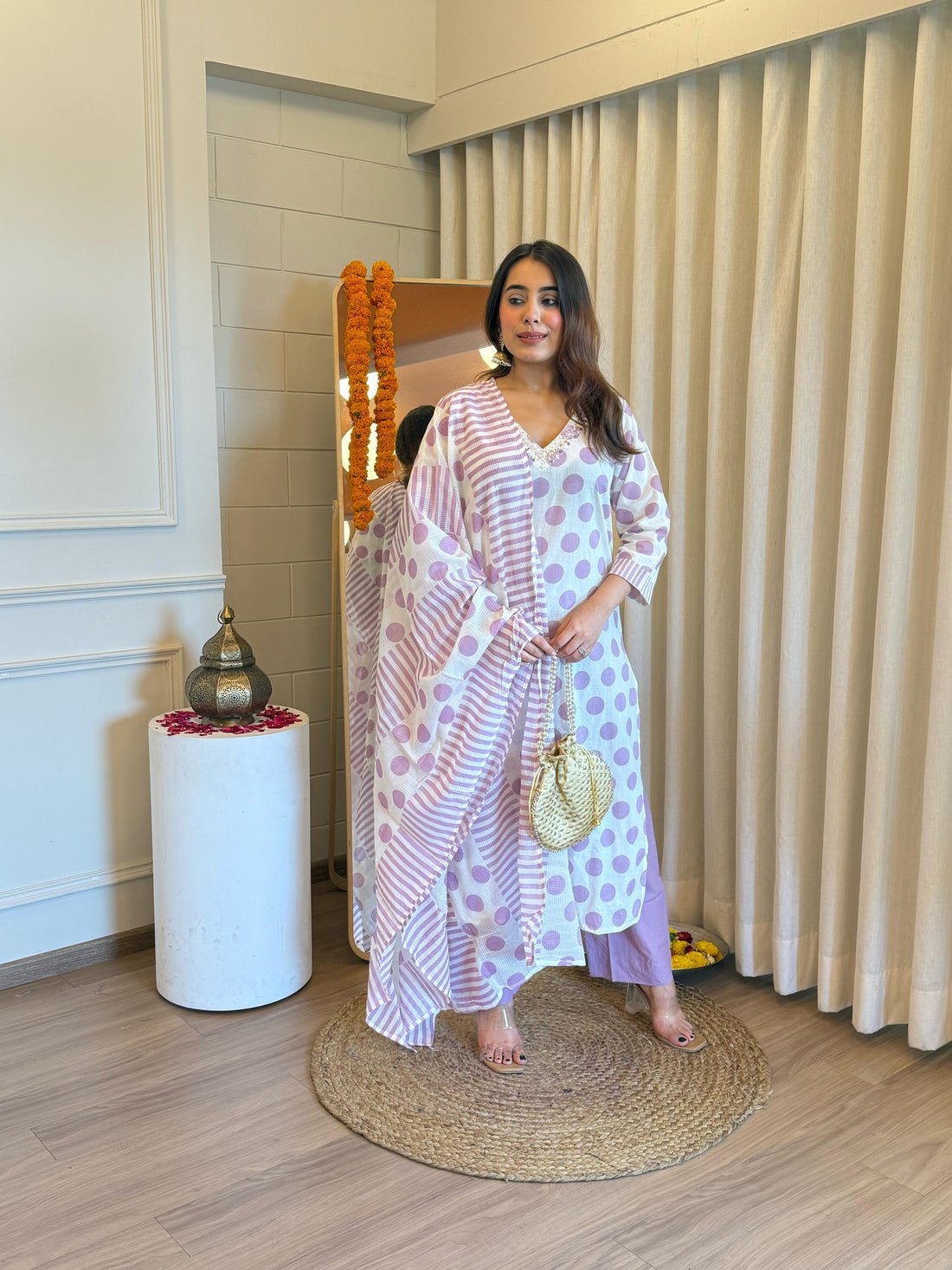 Elegant White Dupatta Set for Women – A Timeless Ethnic Outfit for Every Occasion