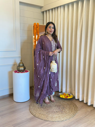 Traditional Purple Dupatta Set for Women – A Blend of Comfort and Style for Every Occasion
