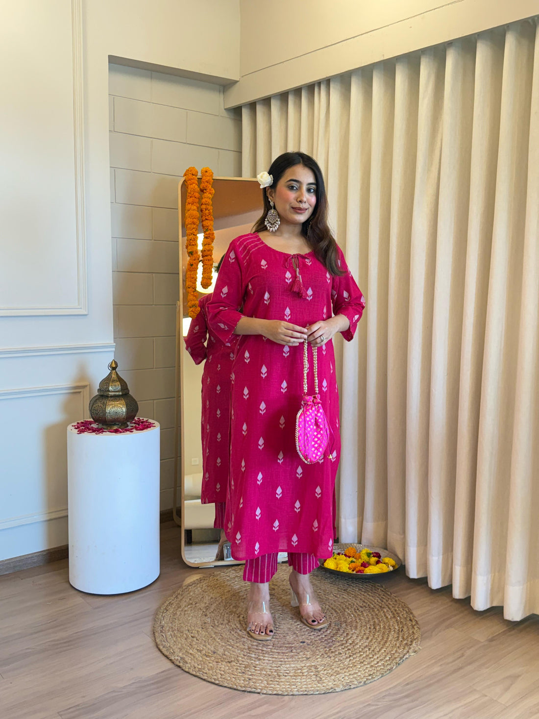 Latest Pink Pant Set for Women – A Chic and Sophisticated Outfit for Every Wardrobe